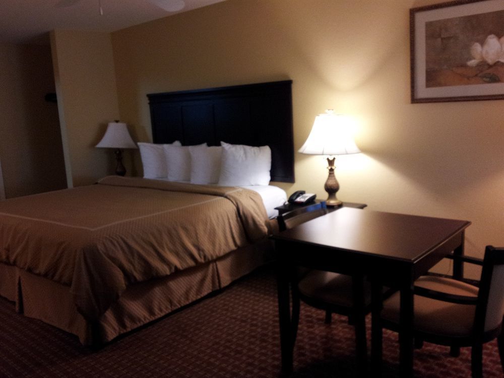 Econo Lodge Inn & Suites Bryant Exterior foto